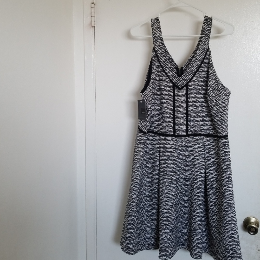 Cute Little Black & White Dress